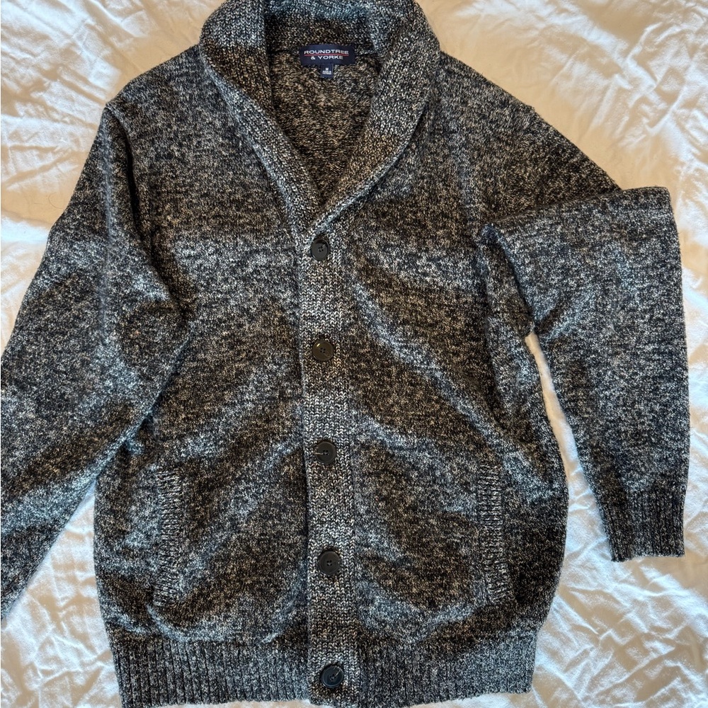 Roundtree & Yorke Gray Cardigan Sweater Shawl Collar